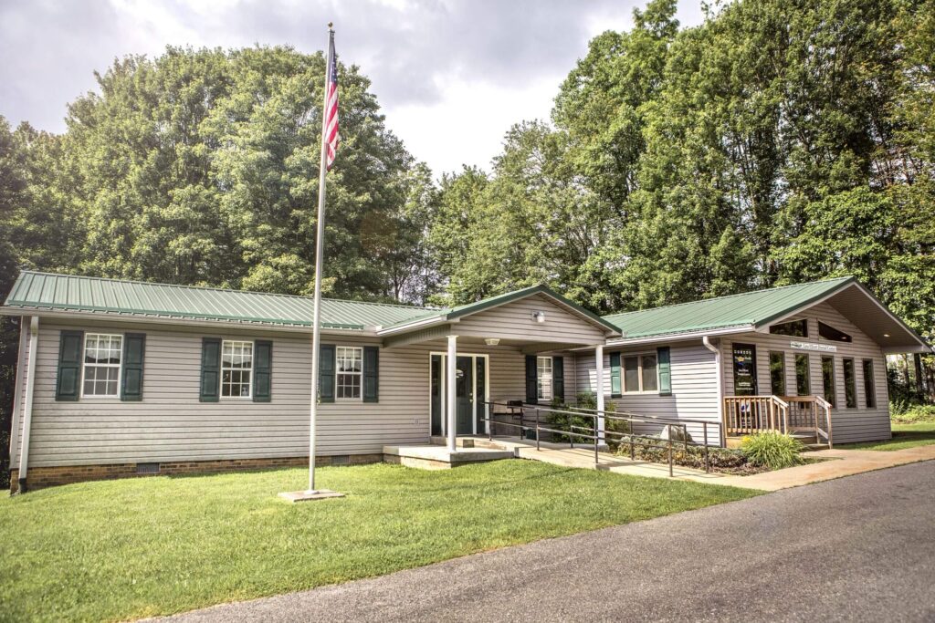 Photo of Lisa Elliot Center